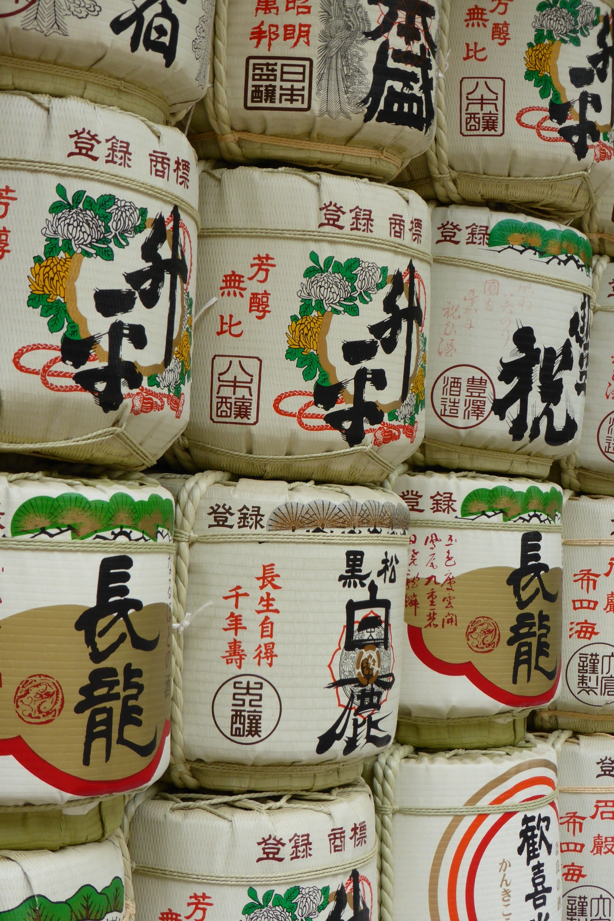 Sake-Fässer, Japan